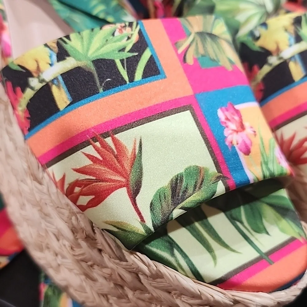 I.N.C. International Concepts Fletcherr Sandal Multi Tropical Size 9.5M New!